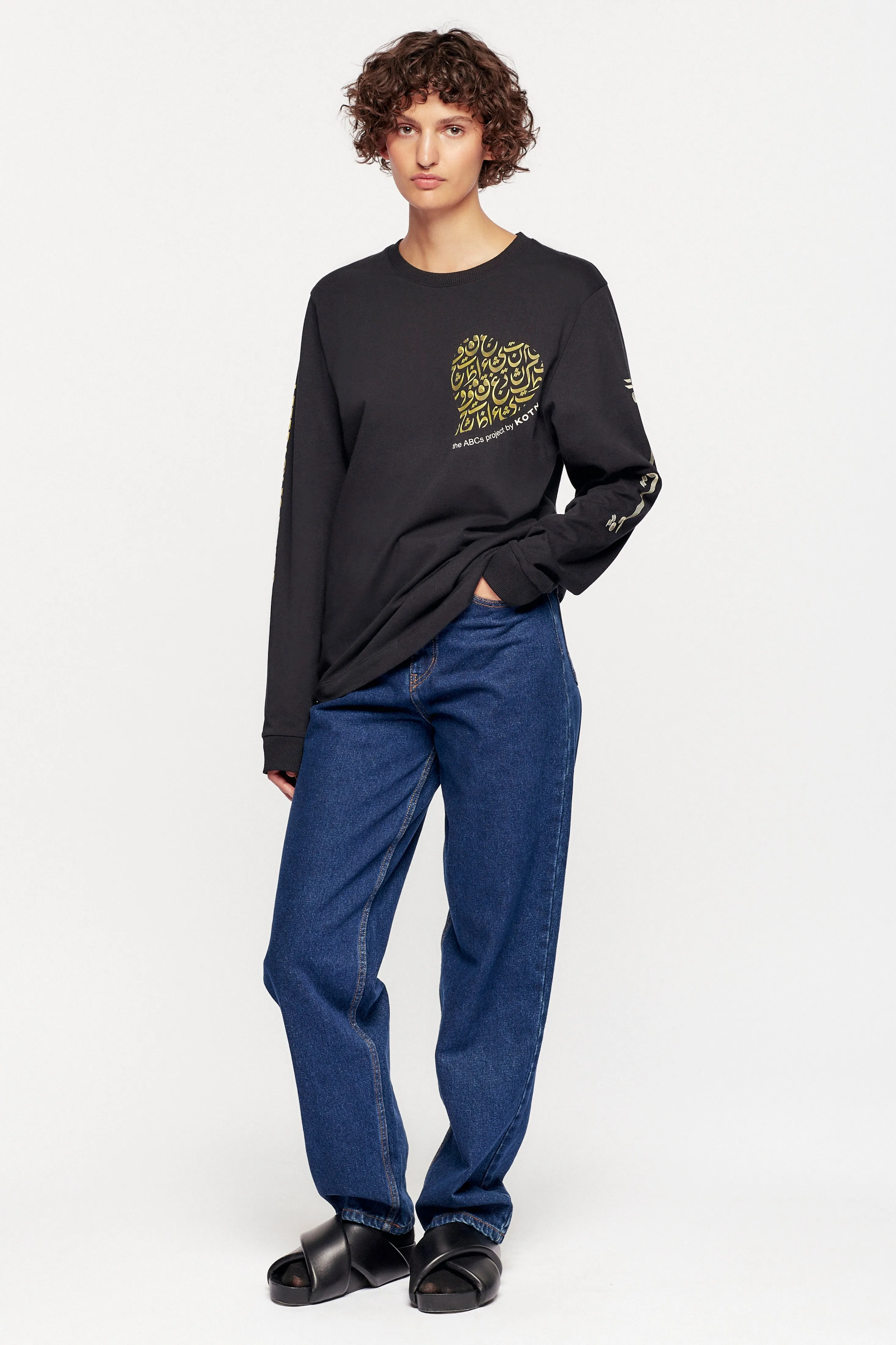 ABCs Graphic Longsleeve in Black