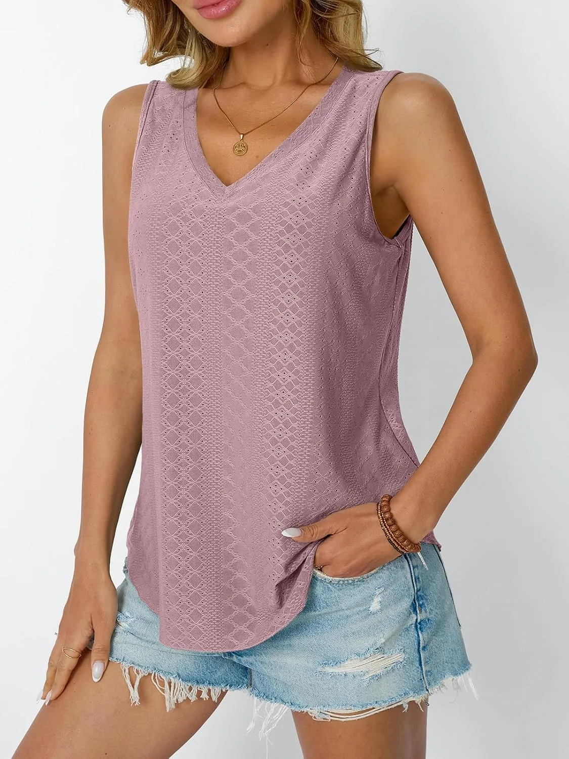 AUTOMET Women Summer Tank Top Eyelet Embroidery 2025 Vacation Sleeveless V Neck Loose Fit Shirt Spring Fashion Casual Clothes